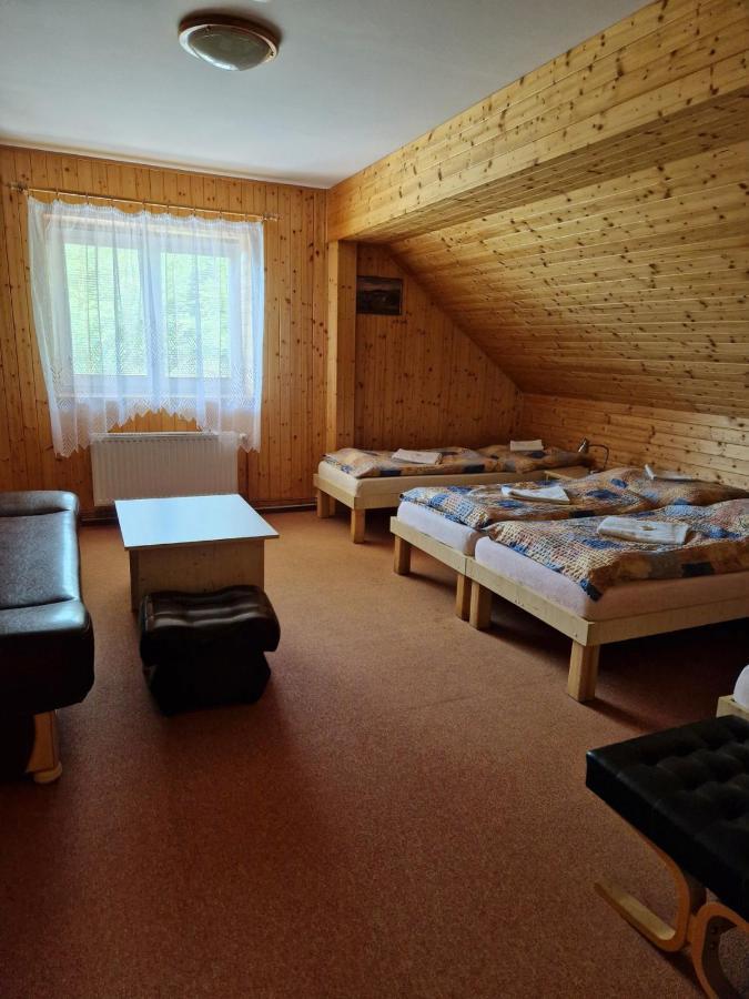 Hostinec U Reky Hotel Остравице Екстериор снимка
