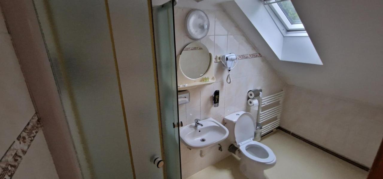 Hostinec U Reky Hotel Остравице Екстериор снимка
