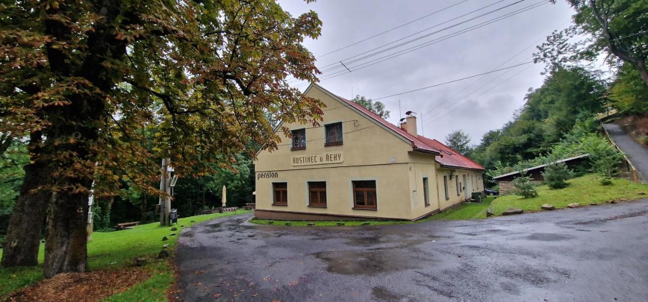 Hostinec U Reky Hotel Остравице Екстериор снимка