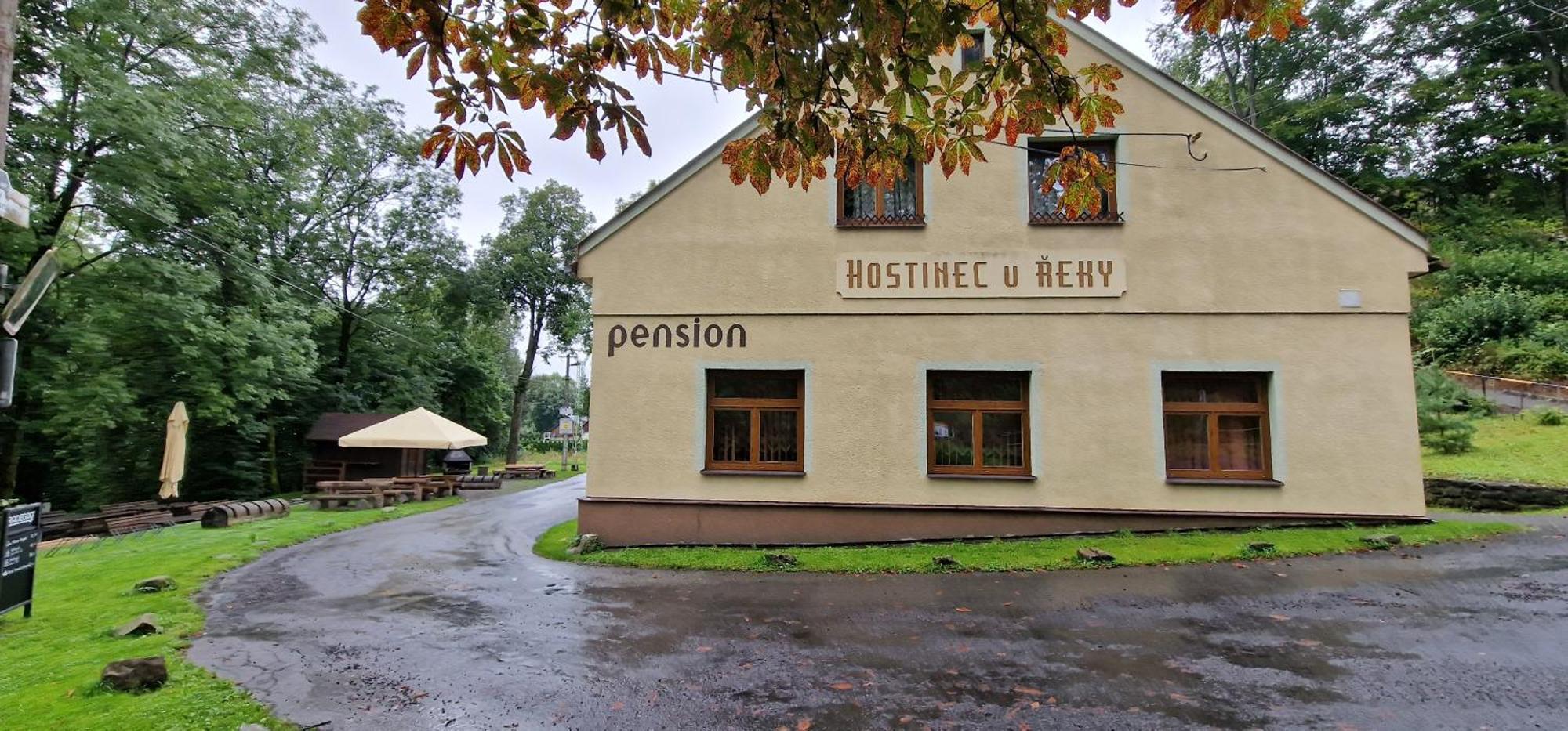 Hostinec U Reky Hotel Остравице Екстериор снимка