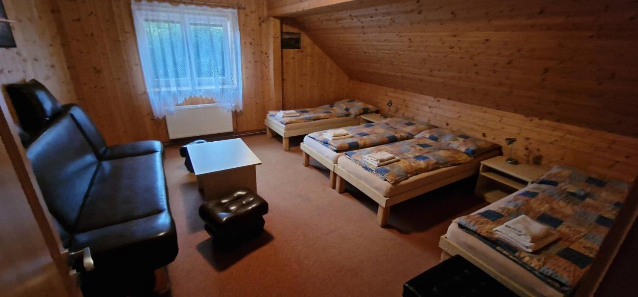 Hostinec U Reky Hotel Остравице Екстериор снимка